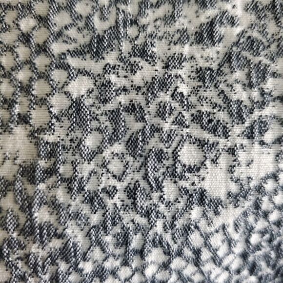 CABi Camille Gray and White Snake Print Overcoat in Size XS - Picture 10 of 10